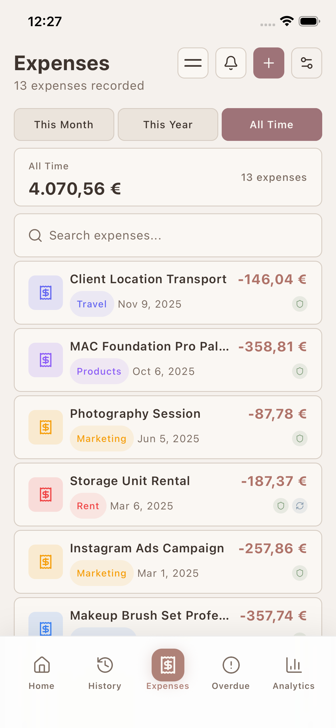 Income vs expenses overview