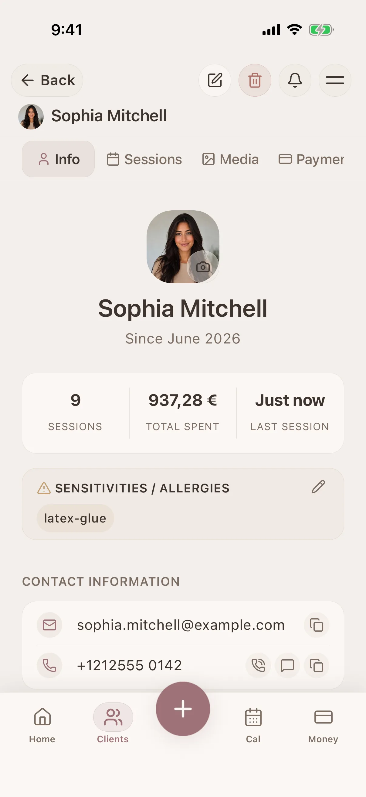 Makeup Artists Glamorph client profile screen